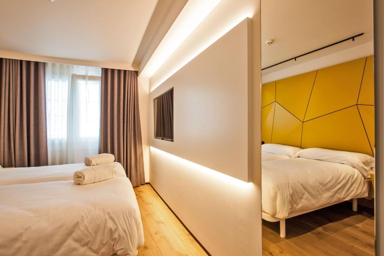 Hotel Plaza Obradoiro By Bossh! Hotels Saint-Jacques-de-Compostelle Extérieur photo